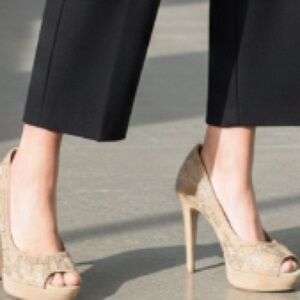 Antonio Melani Angeline 274 Brownish/Tan heels size 7